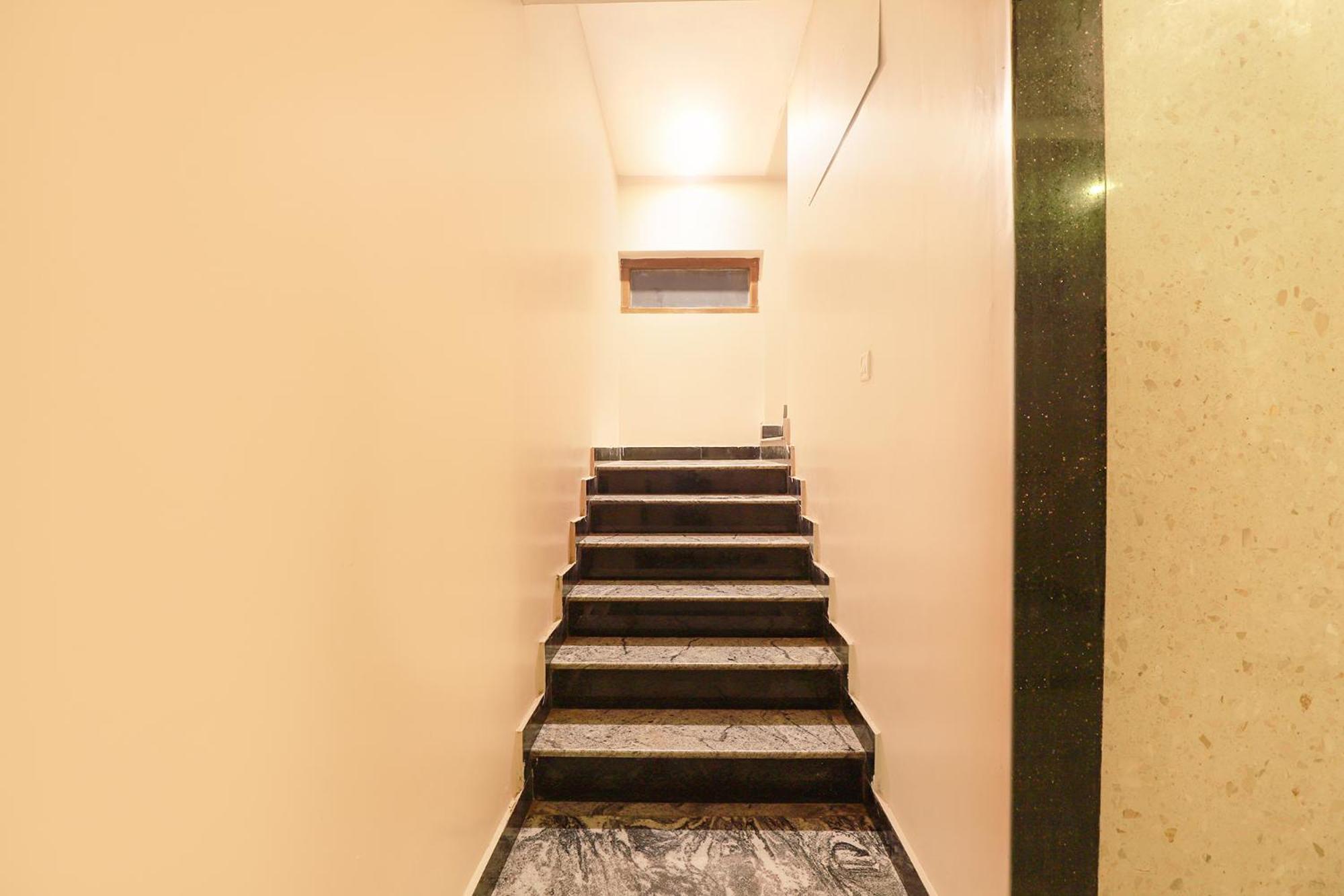 Fabhotel Nk Courtyard - Nr Guindy Industrial Estate Chennai Bagian luar foto